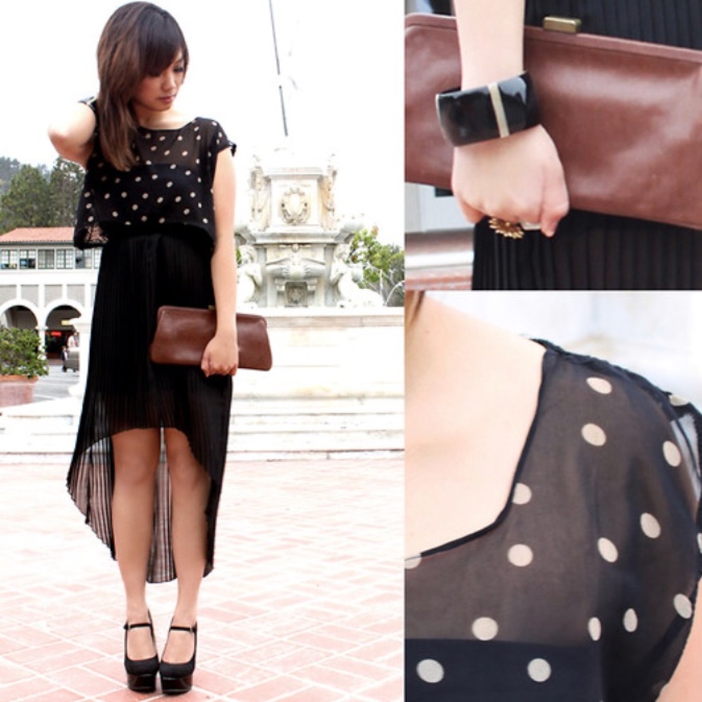 Pleated hi low skirt